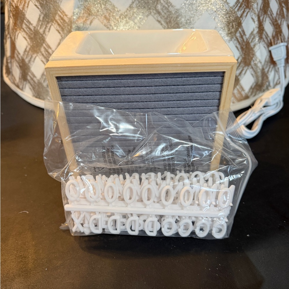 Scentsy Letterboard Wax Warmer